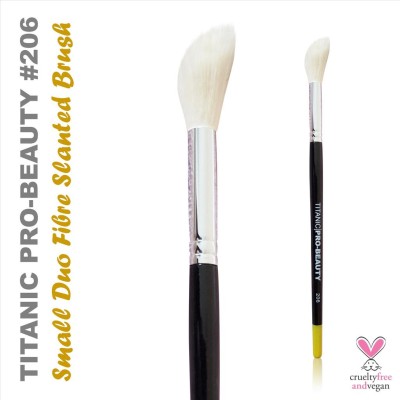 Titanic Pro-Beauty Brush 206 Small Duo Fibre Slanted Blender